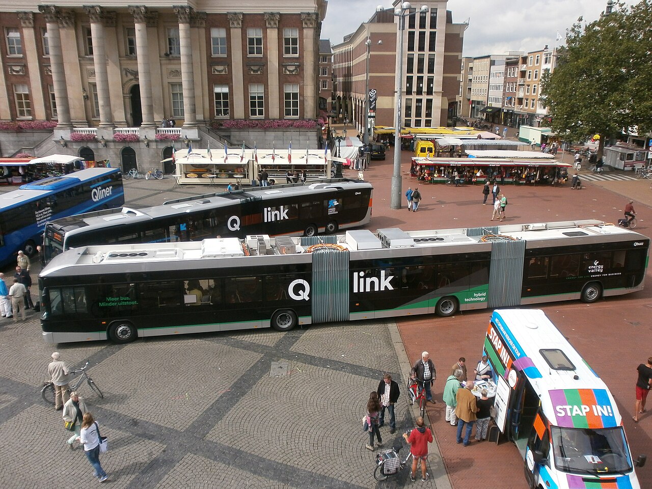 A real HESS lighTram double-articulated bus in Groningen.