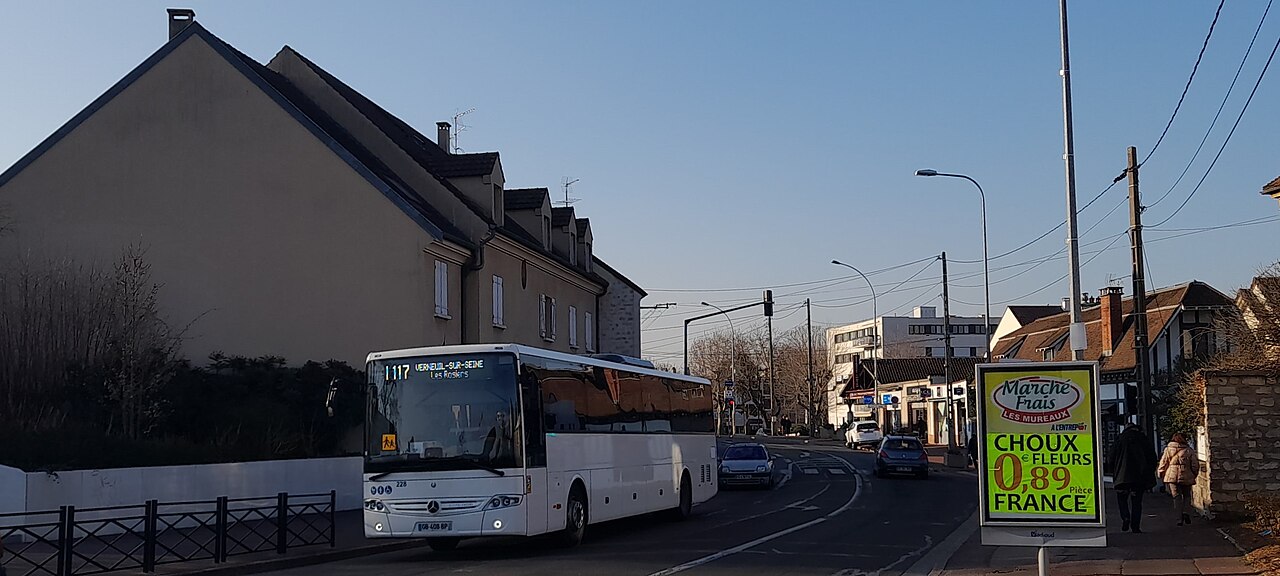 A real Mercedes-Benz Intouro intercity coach.