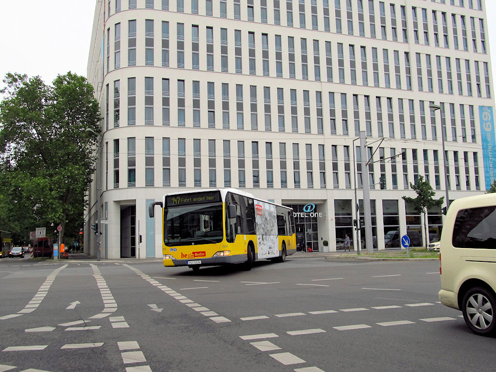 A yellow BVG Mercedes-Benz O530 Citaro single-deck diesel city bus in Berlin