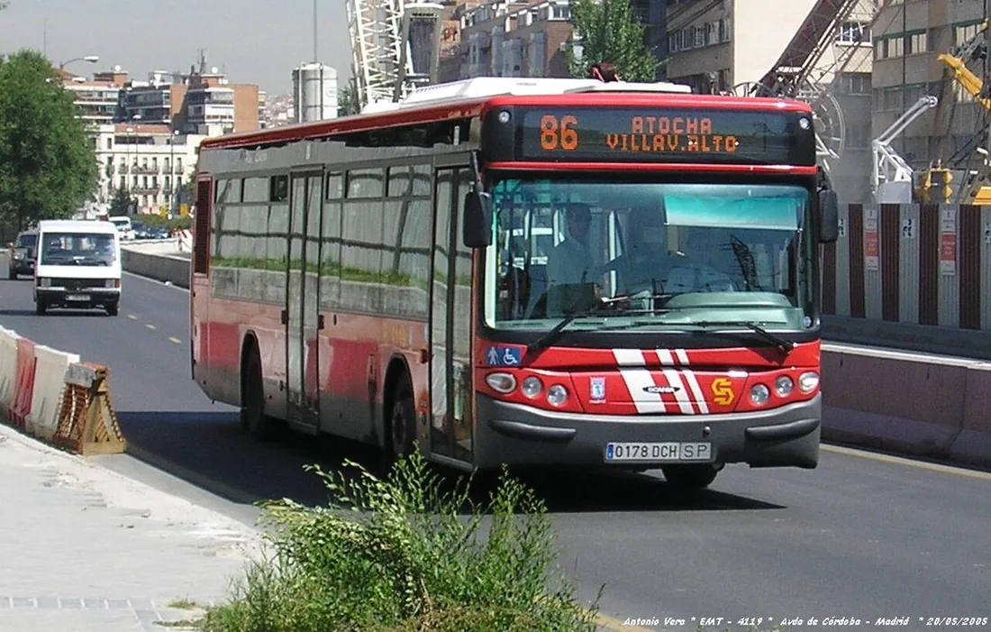 EMT Madrid bus 4119, a Scania N94UB with Castrosua CS40 bodywork, photographed in 2005.