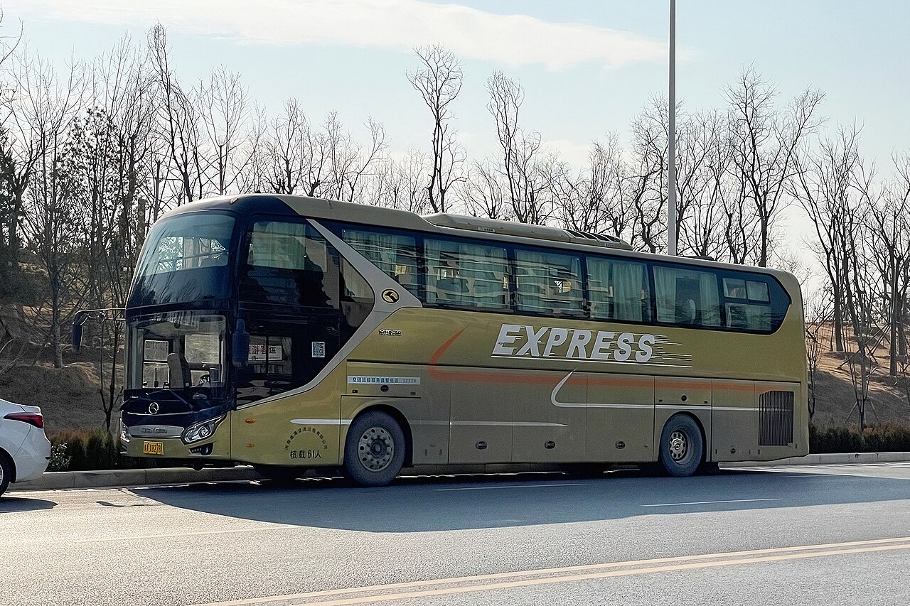 A King Long intercity coach in Zhengzhou, China.