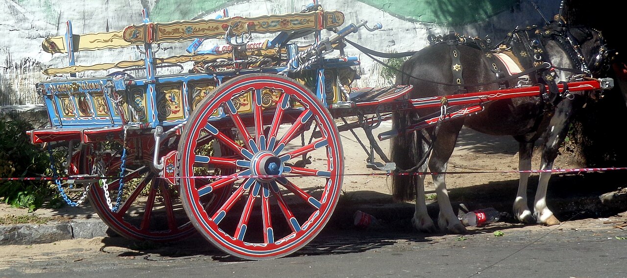 A horse cart decorated with fileteado painting in the Mataderos neighbourhood of Buenos Aires.