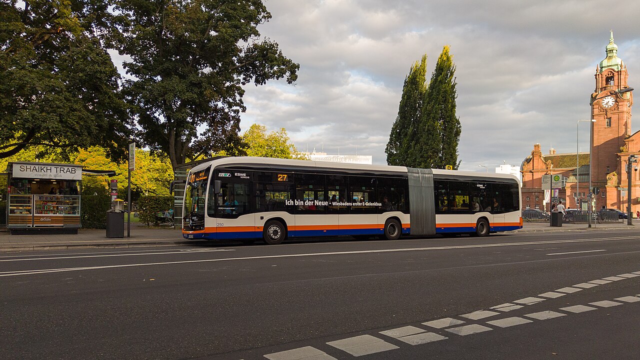 Articulated all-electric Mercedes-Benz eCitaro G bus in service in Wiesbaden