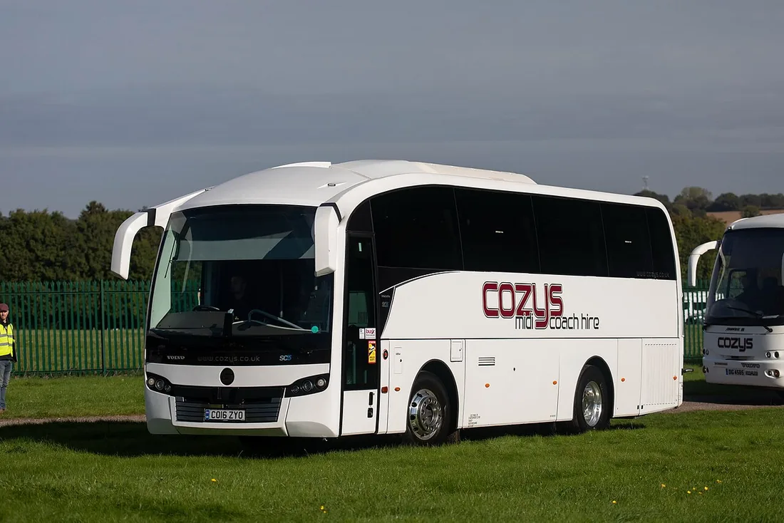 A Cozys Coaches Volvo B8R with Sunsundegui SC5 bodywork, registration CO16ZYO.
