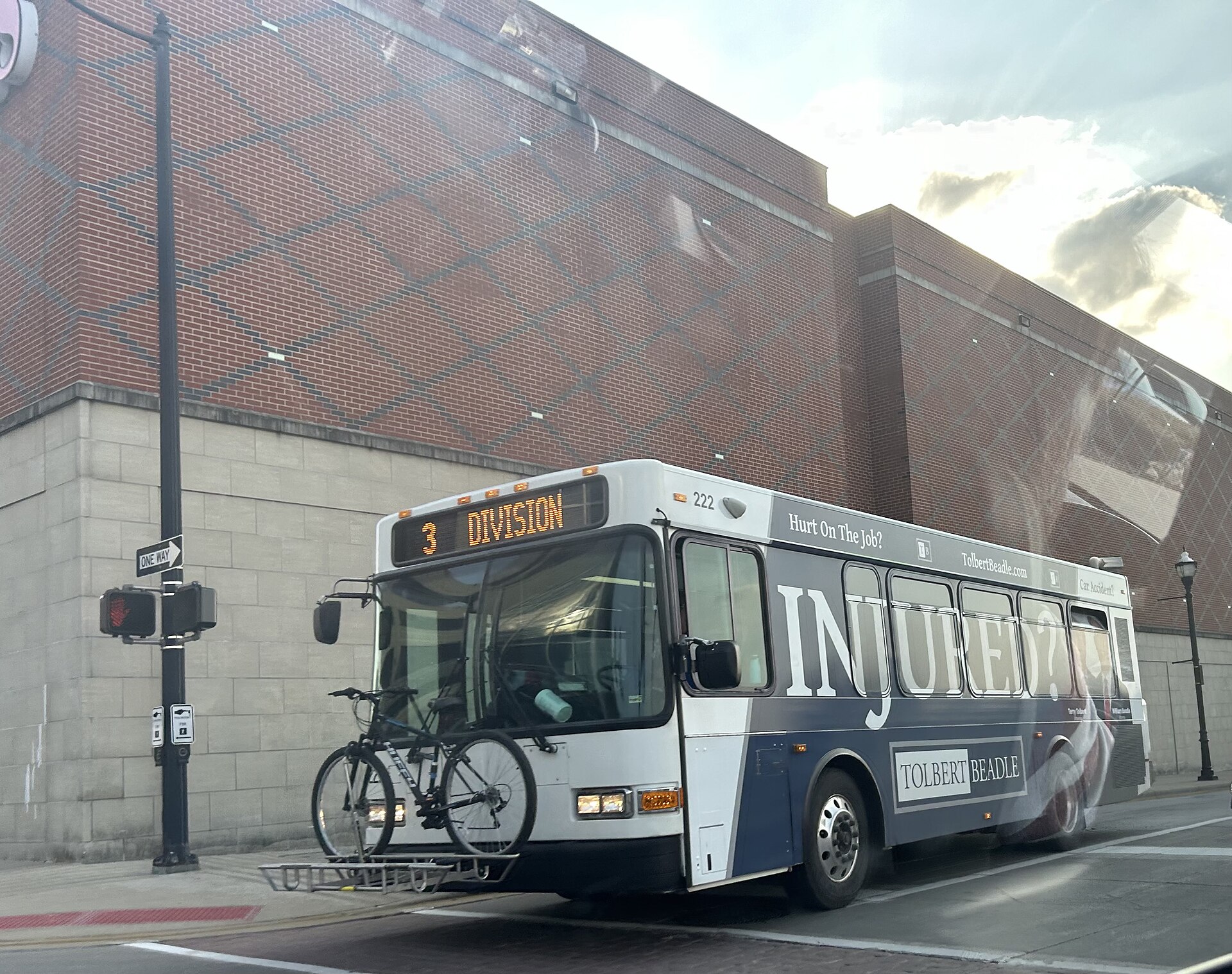 A 2013 Gillig low-floor city bus in Springfield, Missouri, with its floor near kerb height and no entrance steps.
