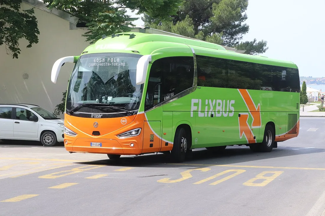 An Irizar i6S Integral coach in FlixBus livery at Portorož, Slovenia.